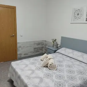 Cristina Apartamento Deltebre